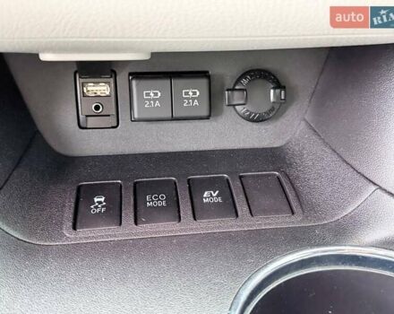 Сірий Тойота Хайлендер, об'ємом двигуна 3.5 л та пробігом 149 тис. км за 32999 $, фото 24 на Automoto.ua