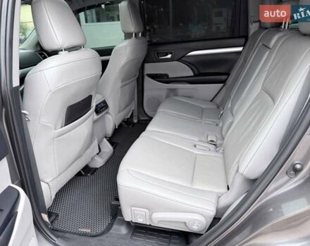 Сірий Тойота Хайлендер, об'ємом двигуна 3.5 л та пробігом 149 тис. км за 32999 $, фото 36 на Automoto.ua