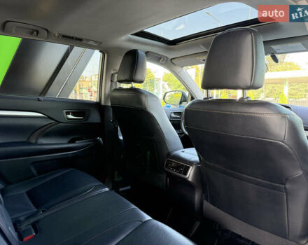 Серый Тойота Хайлендер, объемом двигателя 3.5 л и пробегом 110 тыс. км за 34500 $, фото 17 на Automoto.ua