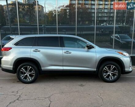 Серый Тойота Хайлендер, объемом двигателя 3.5 л и пробегом 91 тыс. км за 23700 $, фото 6 на Automoto.ua