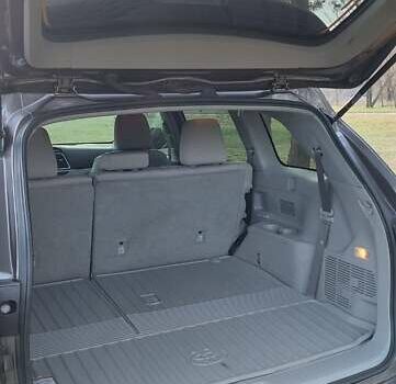 Сірий Тойота Хайлендер, об'ємом двигуна 2.7 л та пробігом 21 тис. км за 28899 $, фото 5 на Automoto.ua