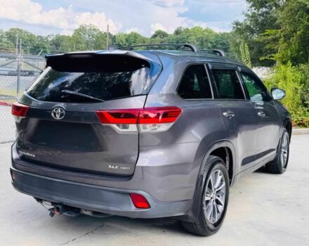 Серый Тойота Хайлендер, объемом двигателя 3.5 л и пробегом 32 тыс. км за 14800 $, фото 4 на Automoto.ua