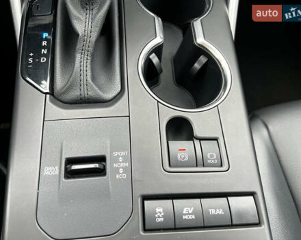 Сірий Тойота Хайлендер, об'ємом двигуна 2.49 л та пробігом 145 тис. км за 43000 $, фото 17 на Automoto.ua