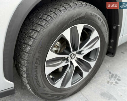 Сірий Тойота Хайлендер, об'ємом двигуна 3.46 л та пробігом 91 тис. км за 37990 $, фото 16 на Automoto.ua