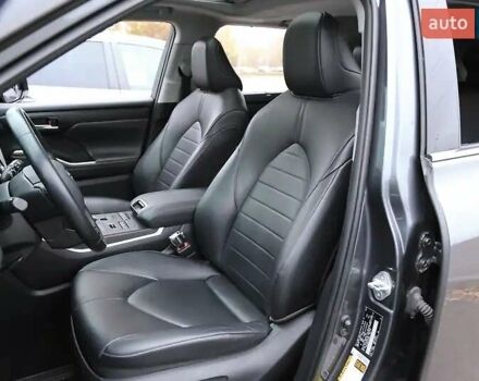 Серый Тойота Хайлендер, объемом двигателя 3.5 л и пробегом 106 тыс. км за 33500 $, фото 13 на Automoto.ua