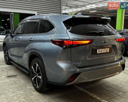 Сірий Тойота Хайлендер, об'ємом двигуна 2.5 л та пробігом 126 тис. км за 39500 $, фото 5 на Automoto.ua