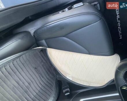 Сірий Тойота Хайлендер, об'ємом двигуна 3.5 л та пробігом 127 тис. км за 35500 $, фото 8 на Automoto.ua