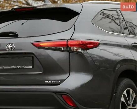 Серый Тойота Хайлендер, объемом двигателя 3.5 л и пробегом 106 тыс. км за 33500 $, фото 3 на Automoto.ua