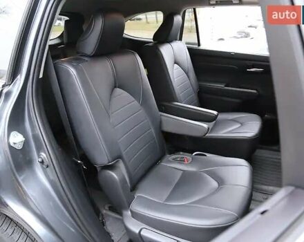 Серый Тойота Хайлендер, объемом двигателя 3.5 л и пробегом 106 тыс. км за 33500 $, фото 11 на Automoto.ua