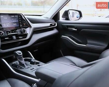 Серый Тойота Хайлендер, объемом двигателя 3.5 л и пробегом 106 тыс. км за 33500 $, фото 17 на Automoto.ua