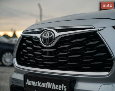 Сірий Тойота Хайлендер, об'ємом двигуна 3.46 л та пробігом 26 тис. км за 43900 $, фото 14 на Automoto.ua