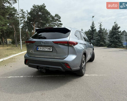 Тойота Хайлендер 2021 в Киеве на Automoto.ua Серый Тойота Хайлендер, объемом двигателя 2.49 л и пробегом 155 тыс. км за 39900 $, фото 36 на Automoto.ua