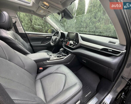 Сірий Тойота Хайлендер, об'ємом двигуна 3.46 л та пробігом 23 тис. км за 40789 $, фото 55 на Automoto.ua