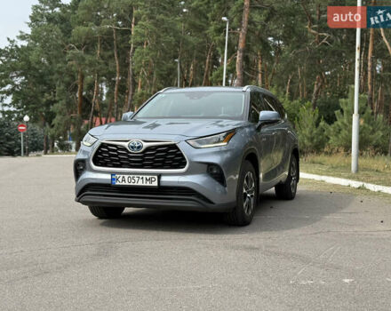 Тойота Хайлендер 2021 в Киеве на Automoto.ua Серый Тойота Хайлендер, объемом двигателя 2.49 л и пробегом 155 тыс. км за 39900 $, фото 53 на Automoto.ua