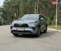 Тойота Хайлендер 2021 в Киеве на Automoto.ua Серый Тойота Хайлендер, объемом двигателя 2.49 л и пробегом 155 тыс. км за 39900 $, фото 53 на Automoto.ua