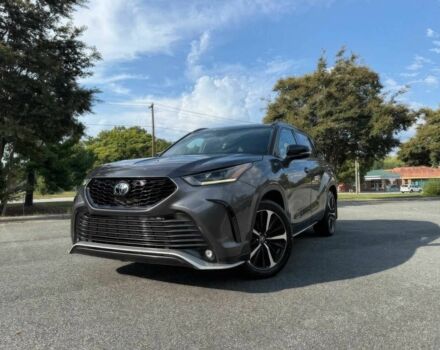 Тойота Хайлендер 2021 в Киеве на Automoto.ua Серый Тойота Хайлендер, объемом двигателя 3.5 л и пробегом 25 тыс. км за 15300 $, фото 2 на Automoto.ua