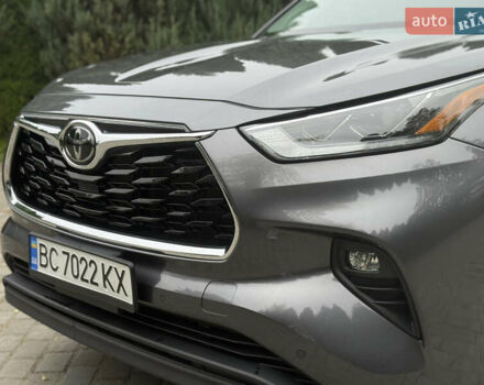 Сірий Тойота Хайлендер, об'ємом двигуна 3.46 л та пробігом 23 тис. км за 39870 $, фото 5 на Automoto.ua