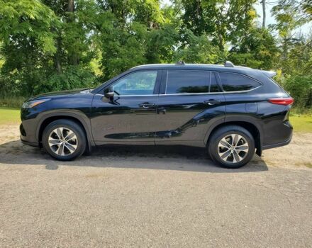 Серый Тойота Хайлендер, объемом двигателя 3.5 л и пробегом 14 тыс. км за 18000 $, фото 3 на Automoto.ua