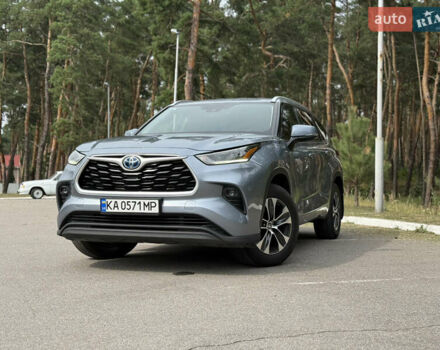 Тойота Хайлендер 2021 в Киеве на Automoto.ua Серый Тойота Хайлендер, объемом двигателя 2.49 л и пробегом 155 тыс. км за 39900 $, фото 50 на Automoto.ua