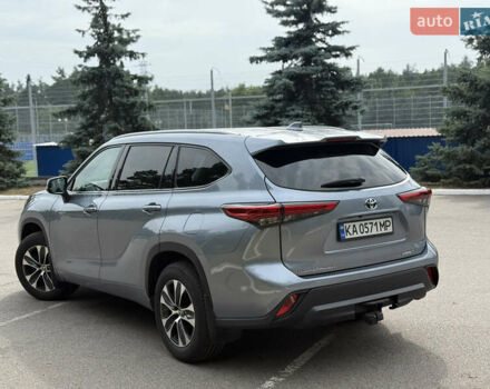 Тойота Хайлендер 2021 в Киеве на Automoto.ua Серый Тойота Хайлендер, объемом двигателя 2.49 л и пробегом 155 тыс. км за 39900 $, фото 38 на Automoto.ua