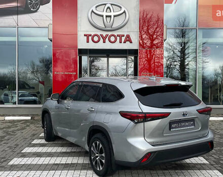 Серый Тойота Хайлендер, объемом двигателя 2.49 л и пробегом 98 тыс. км за 39905 $, фото 1 на Automoto.ua