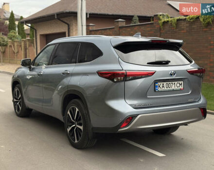 Тойота Хайлендер 2021 у Києві на Automoto.ua Сірий Тойота Хайлендер, об'ємом двигуна 2.49 л та пробігом 32 тис. км за 65000 $, фото 2 на Automoto.ua