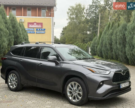 Сірий Тойота Хайлендер, об'ємом двигуна 3.46 л та пробігом 23 тис. км за 40789 $, фото 6 на Automoto.ua