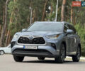 Тойота Хайлендер 2021 в Киеве на Automoto.ua Серый Тойота Хайлендер, объемом двигателя 2.49 л и пробегом 155 тыс. км за 39900 $, фото 3 на Automoto.ua