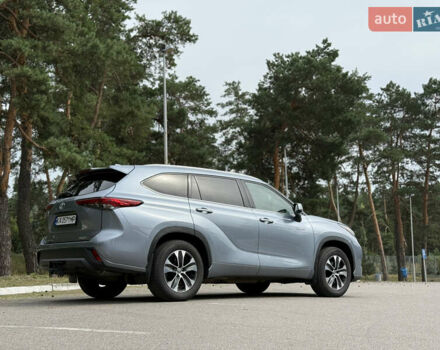 Тойота Хайлендер 2021 в Киеве на Automoto.ua Серый Тойота Хайлендер, объемом двигателя 2.49 л и пробегом 155 тыс. км за 39900 $, фото 72 на Automoto.ua