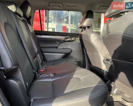 Серый Тойота Хайлендер, объемом двигателя 2.49 л и пробегом 39 тыс. км за 56053 $, фото 11 на Automoto.ua