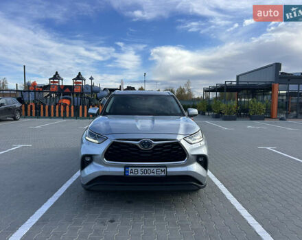 Сірий Тойота Хайлендер, об'ємом двигуна 2.49 л та пробігом 63 тис. км за 51500 $, фото 1 на Automoto.ua