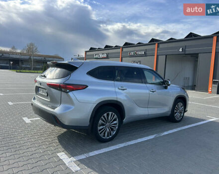 Сірий Тойота Хайлендер, об'ємом двигуна 2.49 л та пробігом 63 тис. км за 51500 $, фото 4 на Automoto.ua