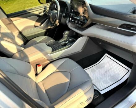 Сірий Тойота Хайлендер, об'ємом двигуна 2.4 л та пробігом 12 тис. км за 37100 $, фото 7 на Automoto.ua