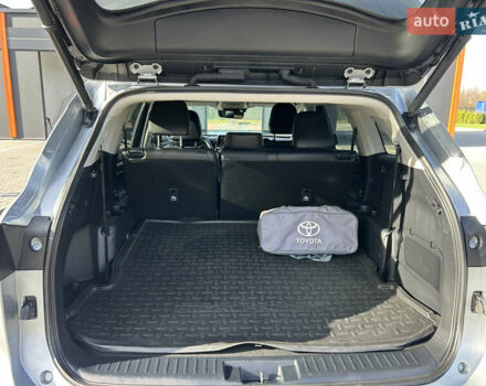 Сірий Тойота Хайлендер, об'ємом двигуна 2.49 л та пробігом 63 тис. км за 51500 $, фото 8 на Automoto.ua