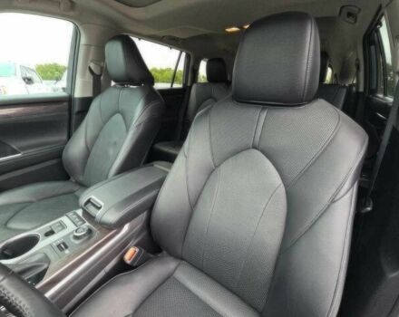 Серый Тойота Хайлендер, объемом двигателя 3.5 л и пробегом 21 тыс. км за 24000 $, фото 9 на Automoto.ua