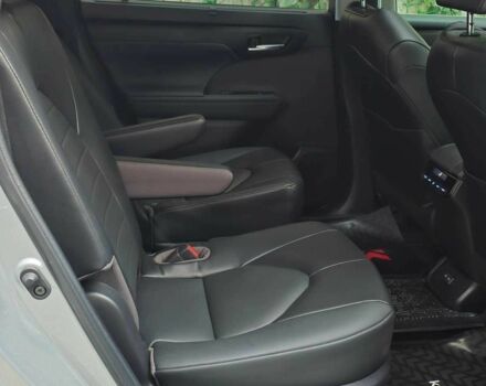 Серый Тойота Хайлендер, объемом двигателя 2.5 л и пробегом 30 тыс. км за 36999 $, фото 21 на Automoto.ua