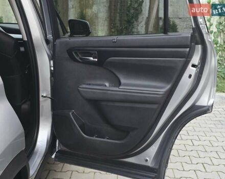 Серый Тойота Хайлендер, объемом двигателя 2.49 л и пробегом 30 тыс. км за 36999 $, фото 75 на Automoto.ua