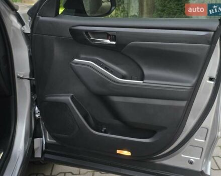 Серый Тойота Хайлендер, объемом двигателя 2.49 л и пробегом 30 тыс. км за 36999 $, фото 59 на Automoto.ua