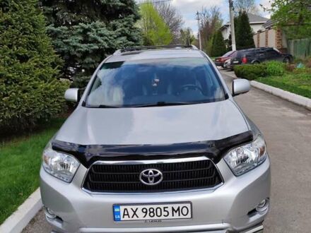Тойота Хайлендер 2007 в Харькове на Automoto.ua Серый Тойота Хайлендер, объемом двигателя 3.3 л и пробегом 370 тыс. км за 16500 $, фото 1 на Automoto.ua