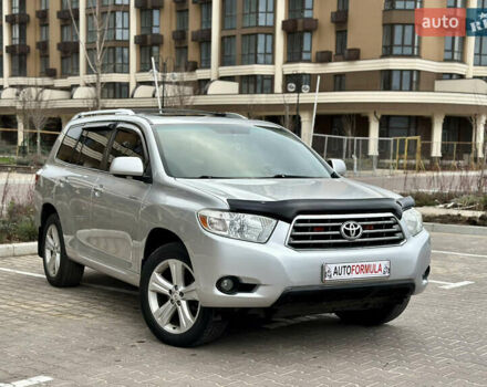 Сірий Тойота Хайлендер, об'ємом двигуна 3.5 л та пробігом 222 тис. км за 11890 $, фото 1 на Automoto.ua
