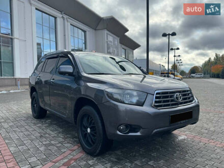 Тойота Хайлендер 2008 в Днепре (Днепропетровске) на Automoto.ua Серый Тойота Хайлендер, объемом двигателя 3.46 л и пробегом 192 тыс. км за 13500 $, фото 1 на Automoto.ua