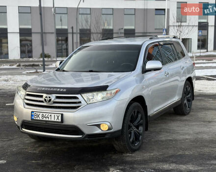 Сірий Тойота Хайлендер, об'ємом двигуна 3.5 л та пробігом 291 тис. км за 14500 $, фото 1 на Automoto.ua