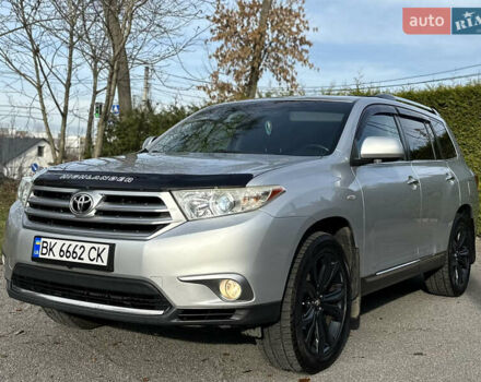 Сірий Тойота Хайлендер, об'ємом двигуна 3.46 л та пробігом 289 тис. км за 15499 $, фото 1 на Automoto.ua