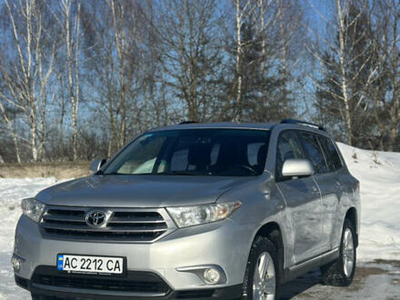 Серый Тойота Хайлендер, объемом двигателя 3.46 л и пробегом 286 тыс. км за 15000 $, фото 1 на Automoto.ua