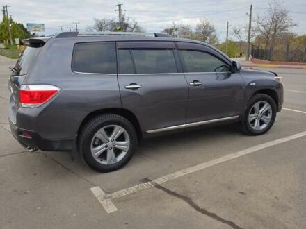 Серый Тойота Хайлендер, объемом двигателя 3.5 л и пробегом 154 тыс. км за 20400 $, фото 1 на Automoto.ua