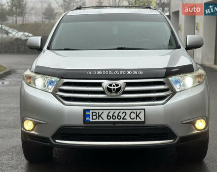 Серый Тойота Хайлендер, объемом двигателя 3.46 л и пробегом 290 тыс. км за 14999 $, фото 1 на Automoto.ua