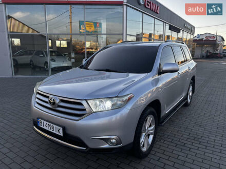 Серый Тойота Хайлендер, объемом двигателя 3.5 л и пробегом 244 тыс. км за 14000 $, фото 1 на Automoto.ua