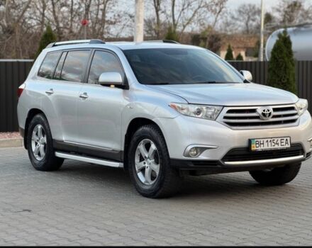Серый Тойота Хайлендер, объемом двигателя 3.5 л и пробегом 204 тыс. км за 16500 $, фото 1 на Automoto.ua