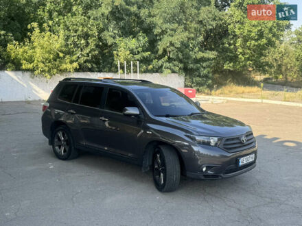 Тойота Хайлендер 2011 у Дніпро (Дніпропетровську) на Automoto.ua Сірий Тойота Хайлендер, об'ємом двигуна 3.46 л та пробігом 219 тис. км за 15500 $, фото 1 на Automoto.ua