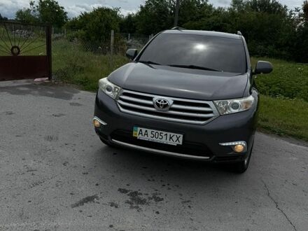 Сірий Тойота Хайлендер, об'ємом двигуна 3.46 л та пробігом 230 тис. км за 16300 $, фото 1 на Automoto.ua